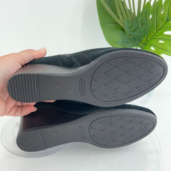 Vionic Women's Paloma Boot Size 7.5 Wedge Bootie Black Suede Comfy Side Zip - Picture 16 of 16